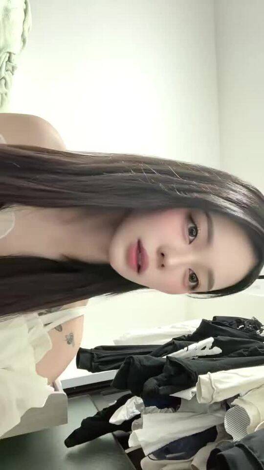 初動画🫶🏼