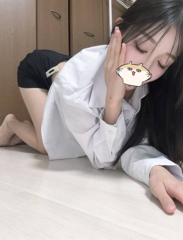昼14:00頃から出勤します💗