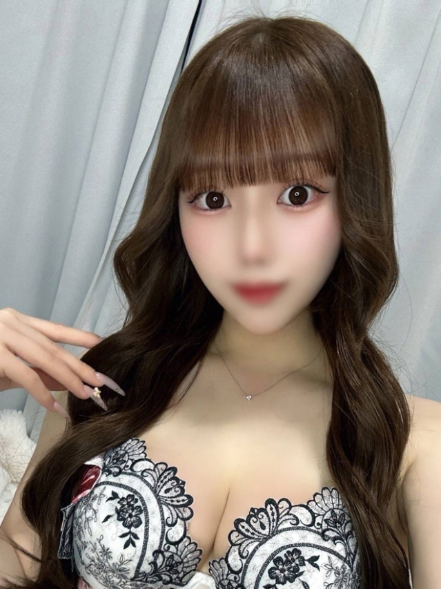 百々奈/ももな(プラチナムレジェンド)