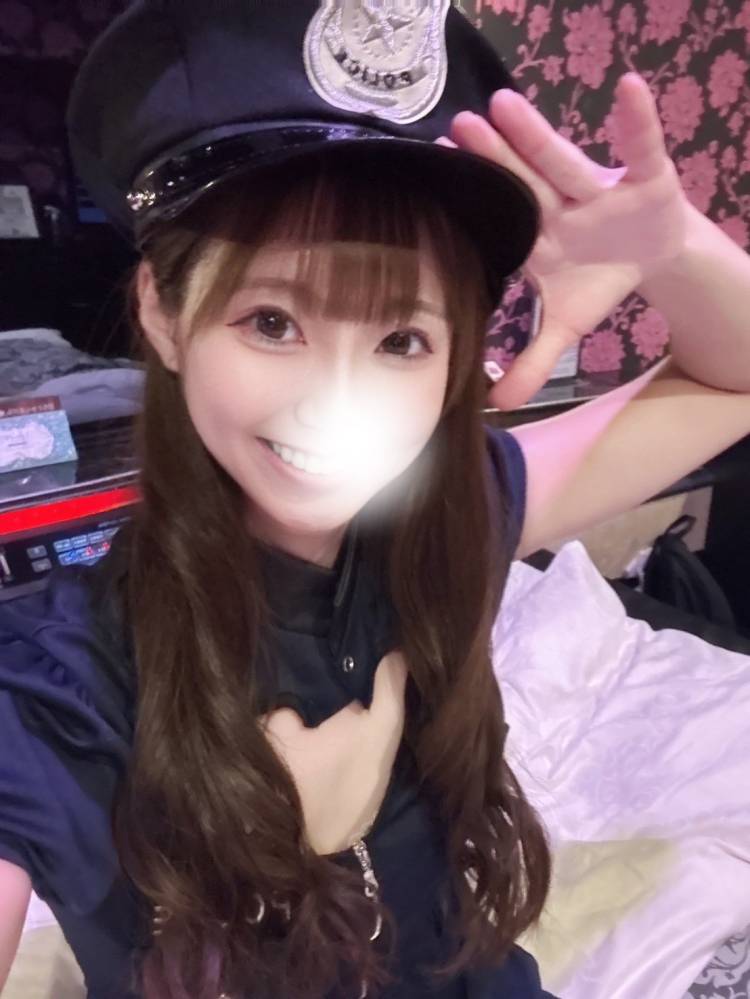 起きたらお巡りさんに捕まってた、、