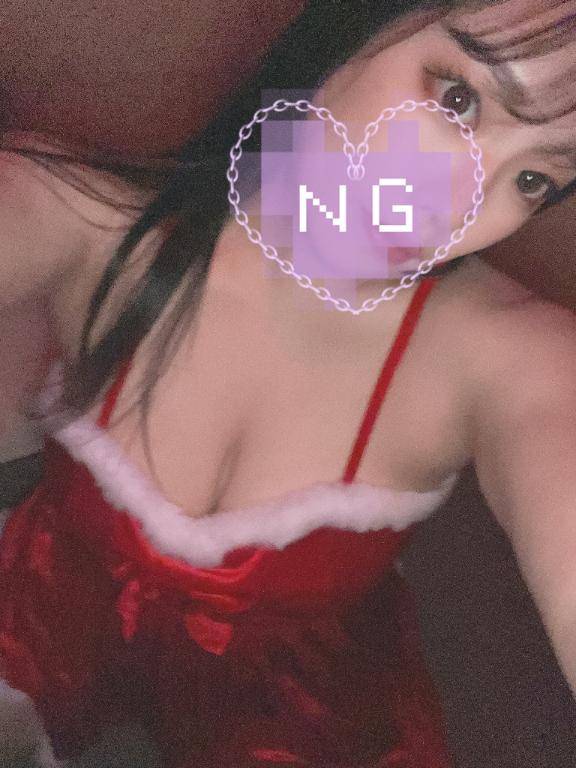 ひなの（RED ROOM（レッドルーム））