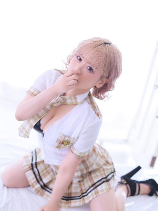 りょうな（RED ROOM（レッドルーム））