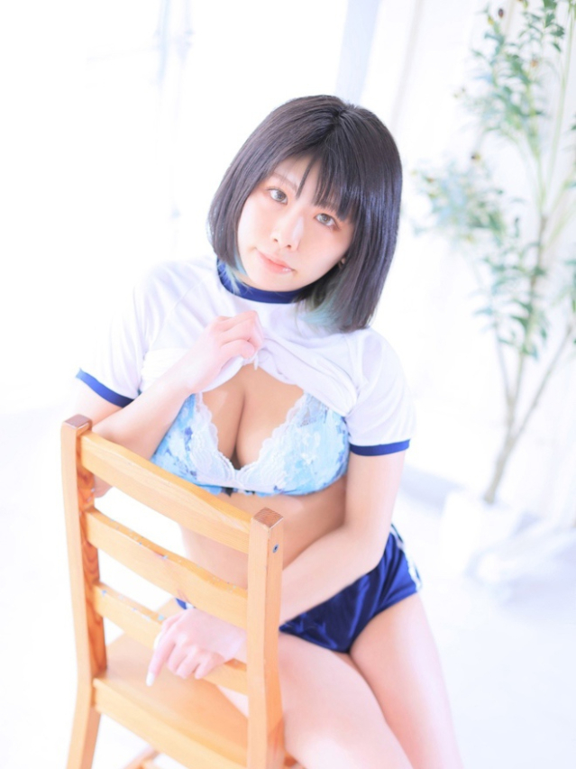 あやな（RED ROOM（レッドルーム））
