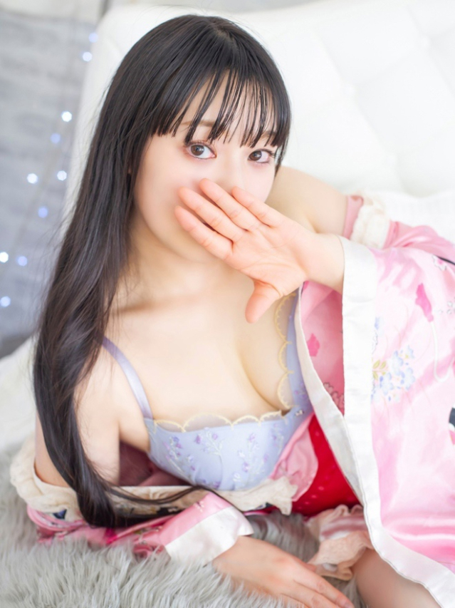 りのあ(RED ROOM(レッドルーム))
