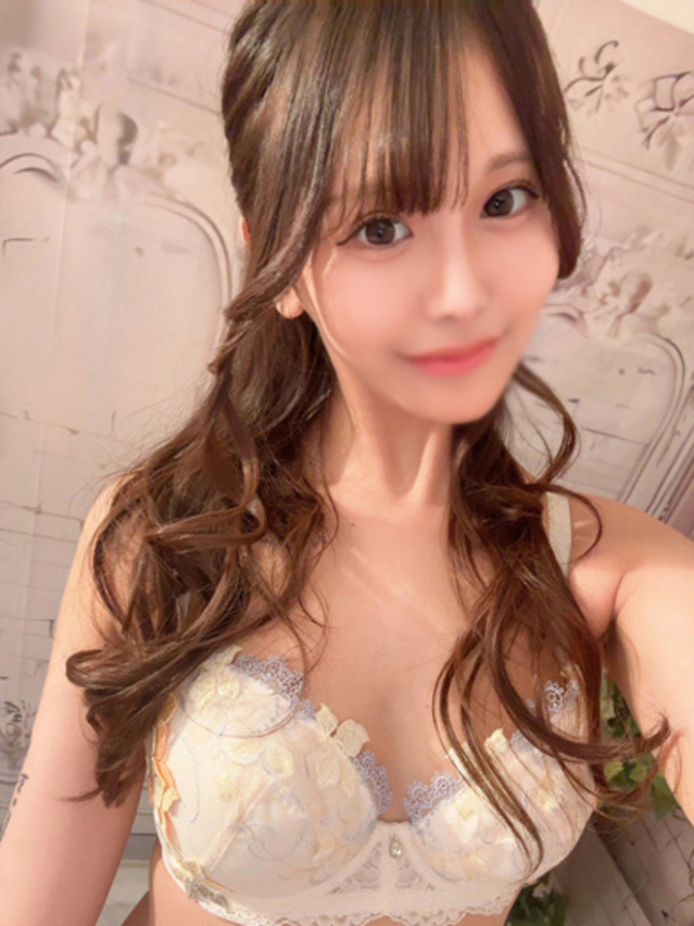 11/1　20時面接体験入店！　梨泰院　ミニョン（クラブブレンダ西中島・新大阪・南方店）