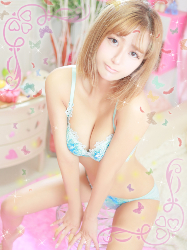 ゆりな（黙って私に犯されて…）