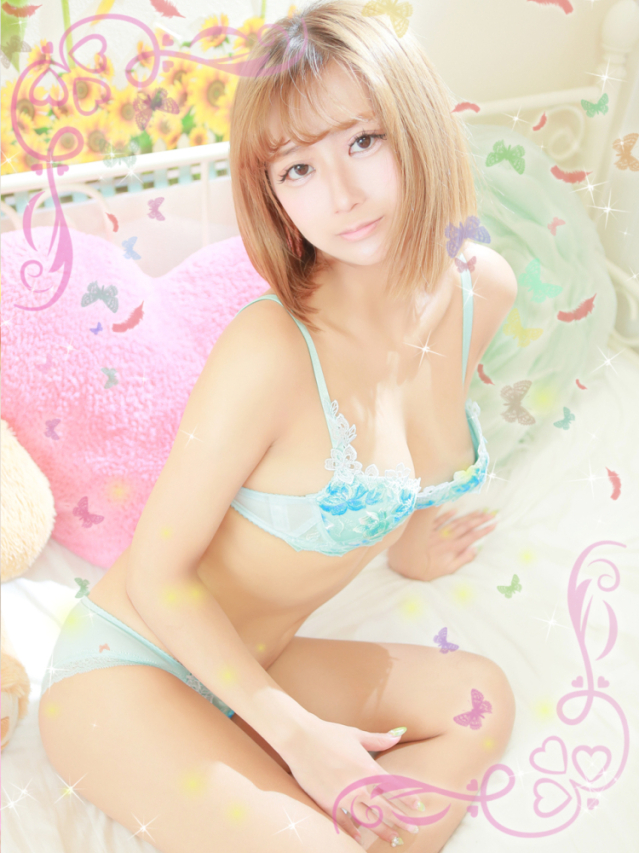 ゆりな（黙って私に犯されて…）
