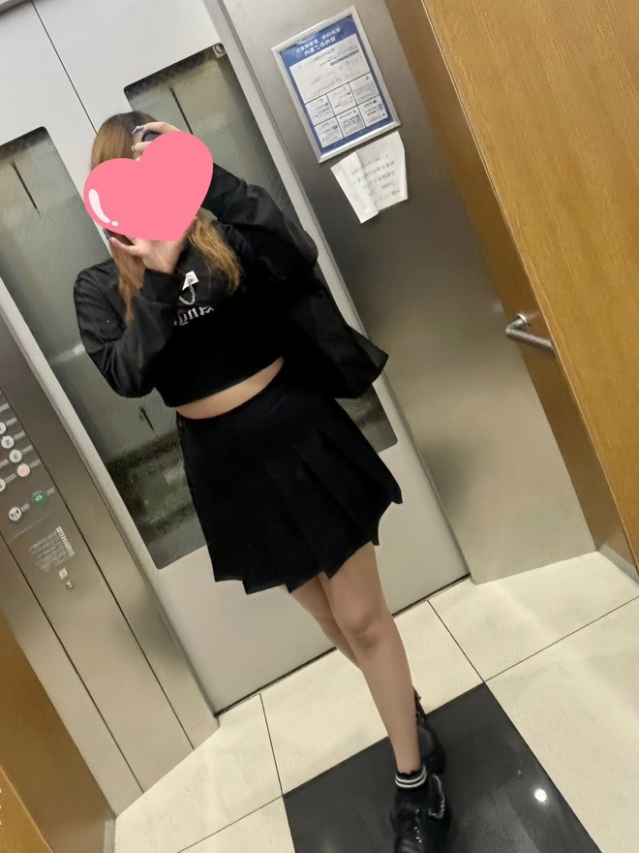 ユミカ（シロウト専門店 姫路Queen）