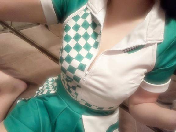 左手には