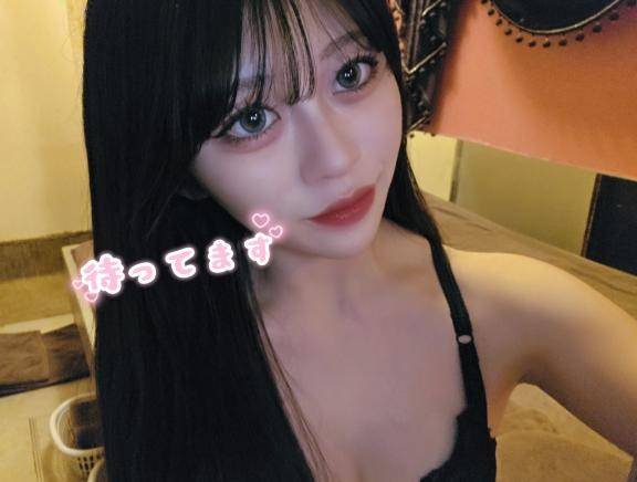 舞香出勤してるよー！