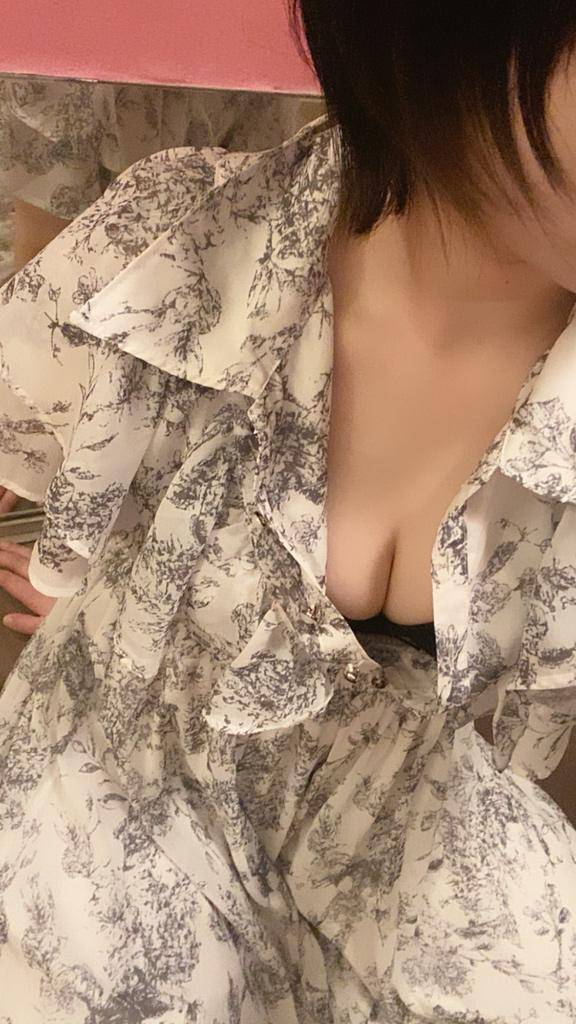 出勤してるよん♪