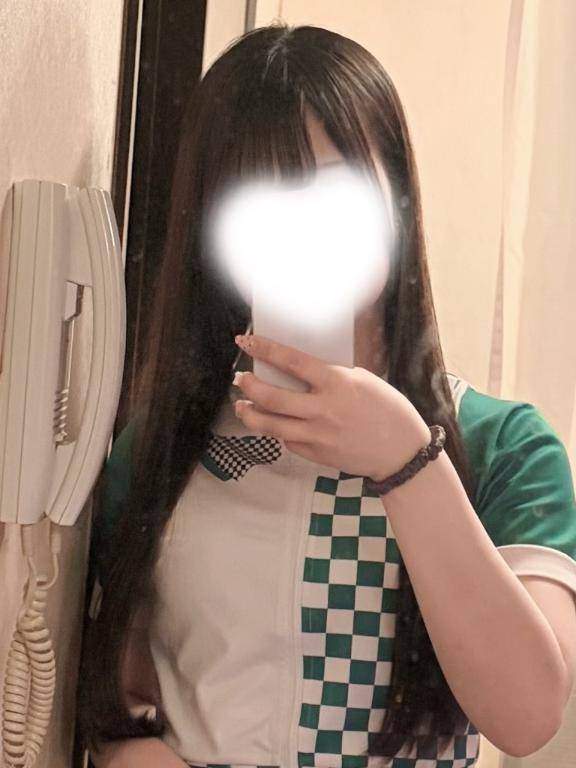 ありがとう> < ?