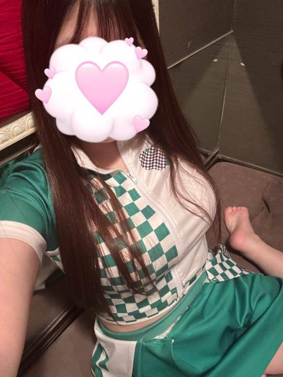 12時から出勤してます-  ? -