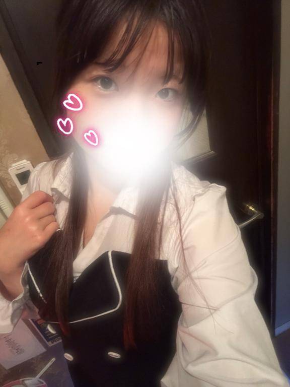 背の高いadidasパーカーのお兄さん??