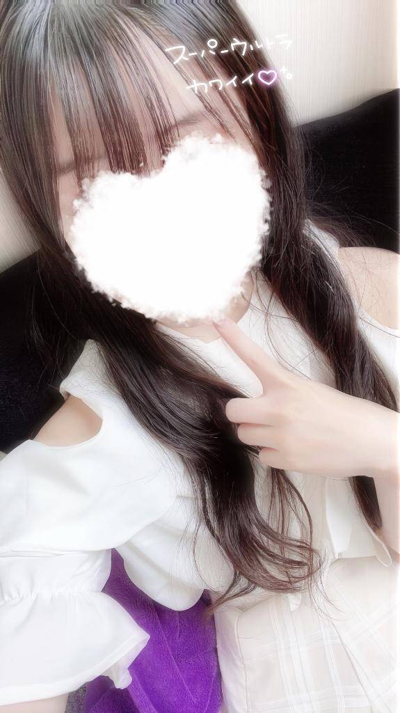 | •,,)♡ りこがこちらをみている!