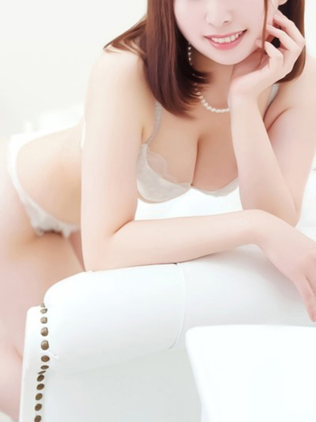 井関 りか（アロママーメイド）