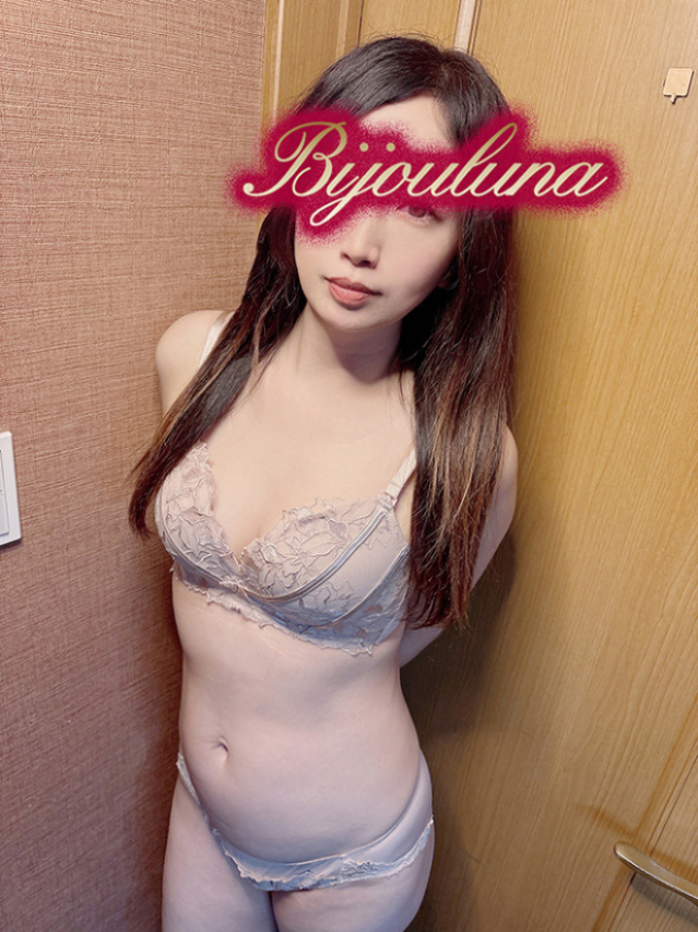 さな（BIJOULUNA-ビジョルナ-）