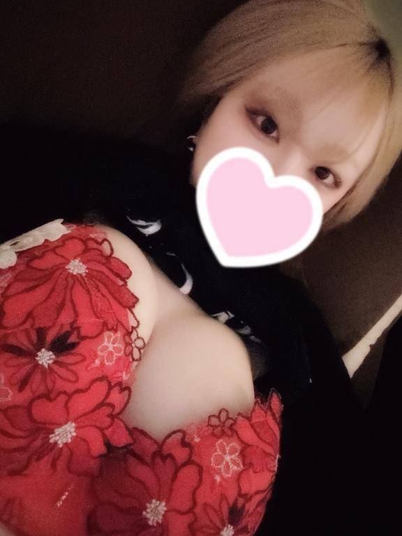 見えそうで見えない