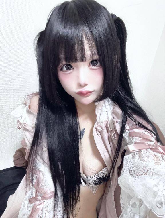 (՞っ ̫ ⊂՞)