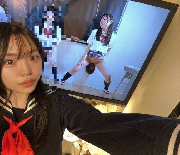 作品がホテルにあった笑