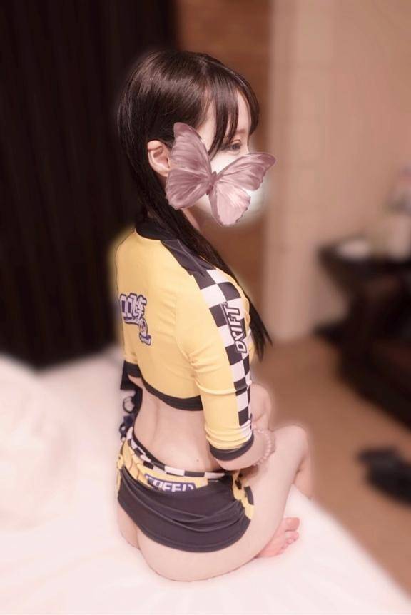 チラ見えが1番エロい🔞