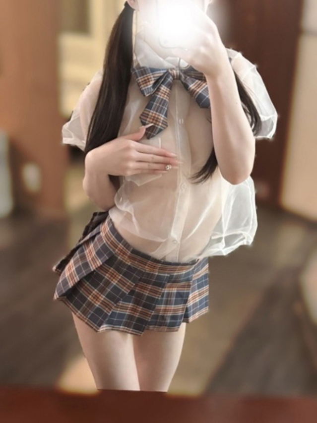 初美しゅり(ブルーバード)