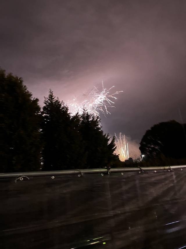 今から大雨が降ります。必ず降ります。30分以内には。
