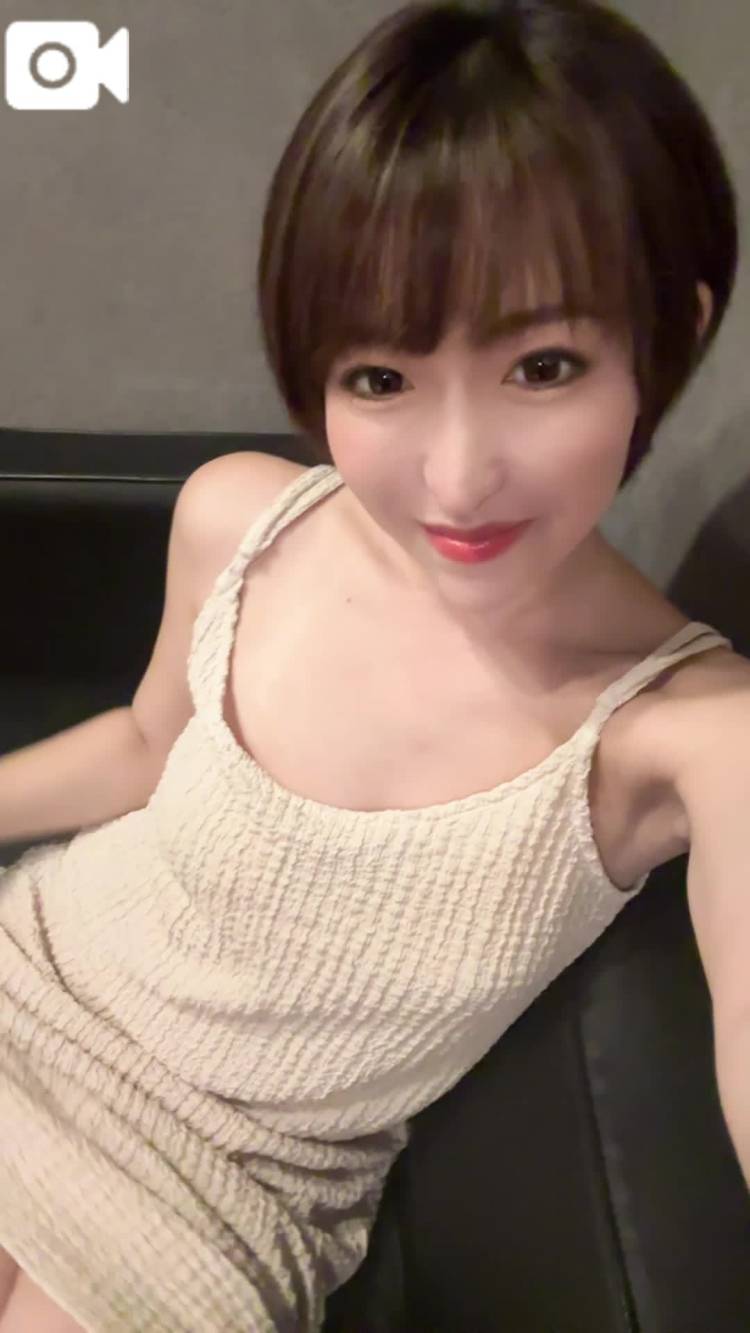 ​​​​​​​川崎ラブホ探検❤️謎のSMチェアに大興奮