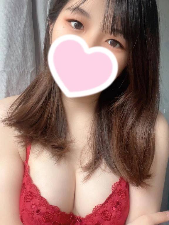 撫でられ感じて💕