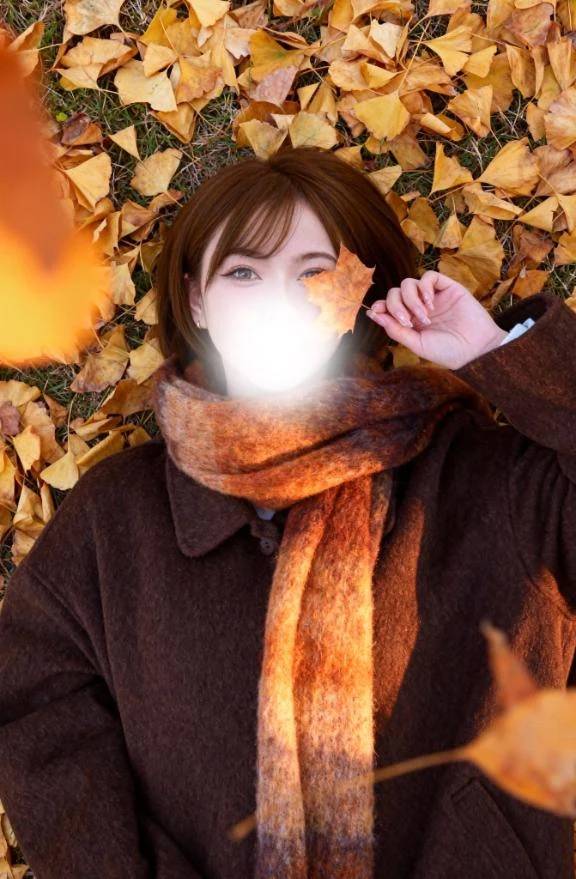 【まろん】やみつき巨乳美女（コーチと私とビート板・・・）