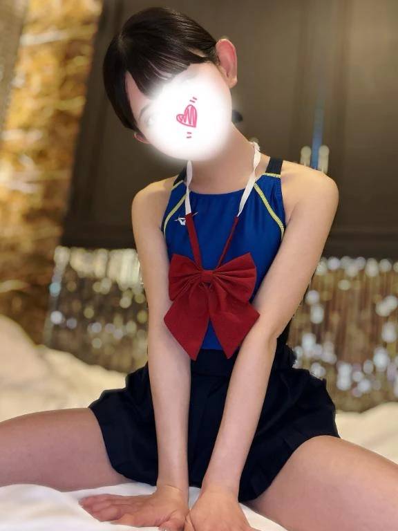 制服を脱がせたら🩱