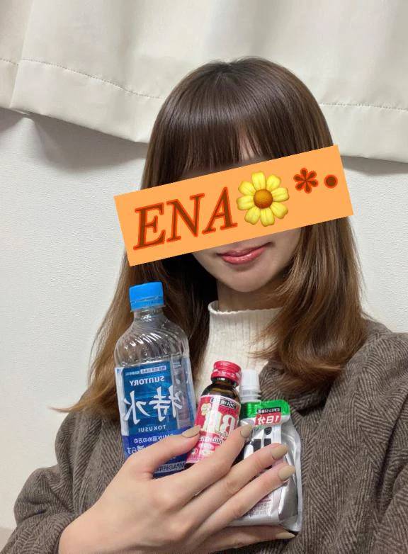 えな(コーチと私とビート板・・・)