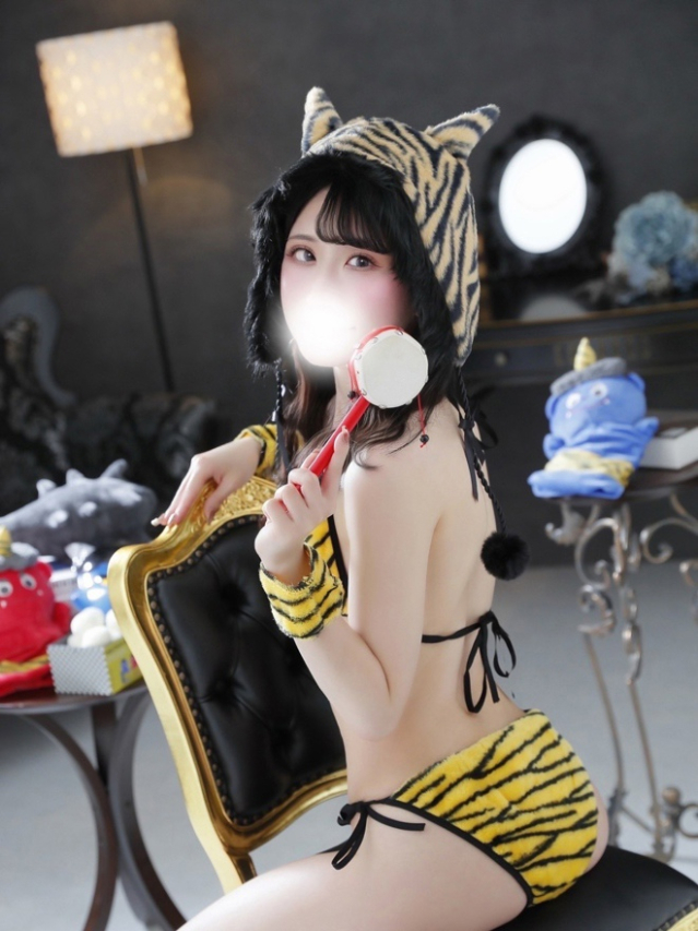 【ありす】黒髪妹系美女(コーチと私とビート板・・・)