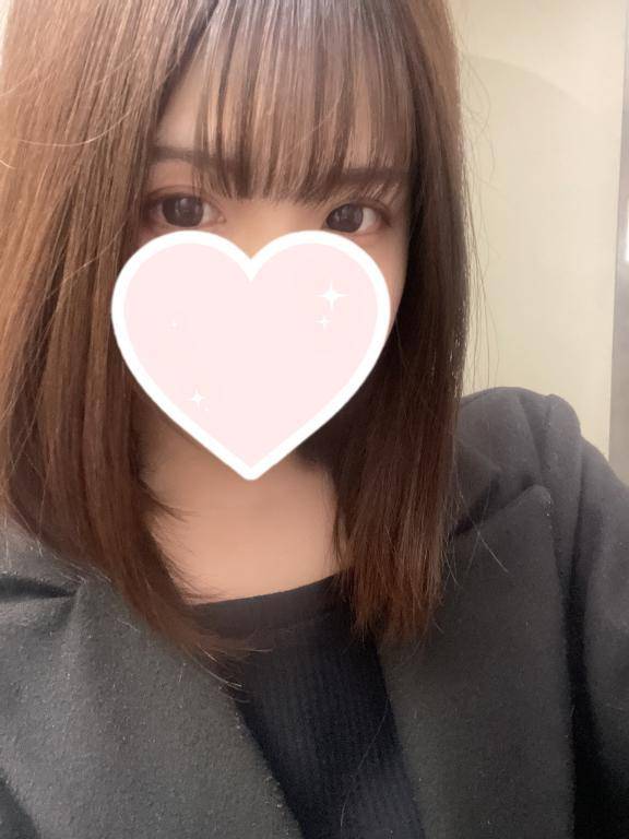 くしゅん｡ ﾟ(    `>ω