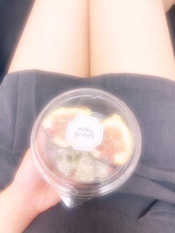 今日はミニスカートです💕