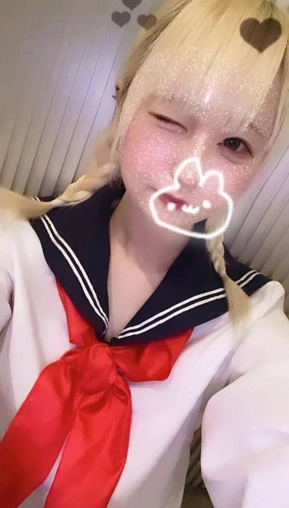 🙇🏼‍♀️