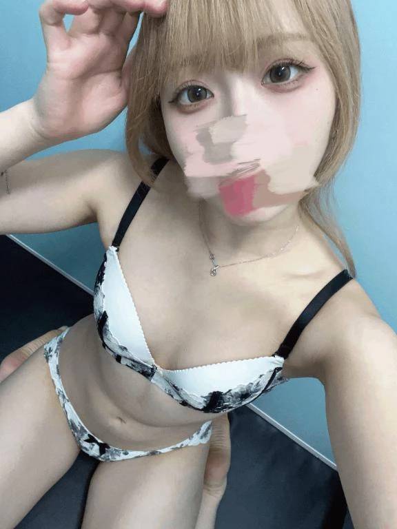 今日の下着🤍🖤