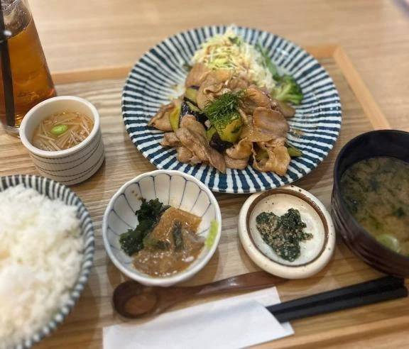 最近はまってる定食屋さん🐟