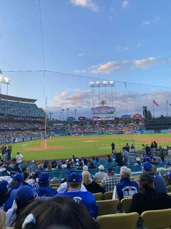 お休みですが、、、