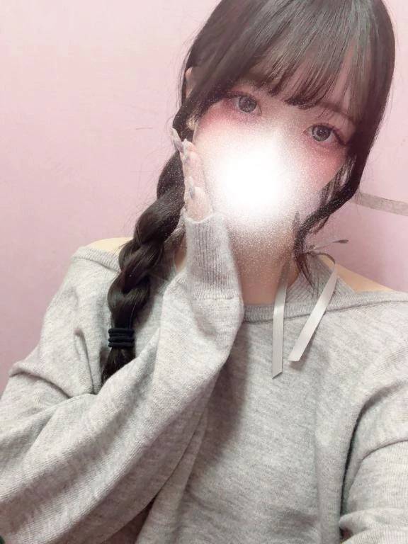 次回出勤❣️と今月の出勤予定出ました🤍