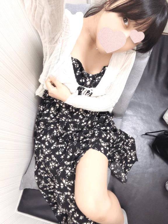 【私服】ゆるい胸元に…❤️【清楚】