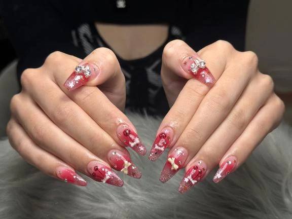 ネイル変えた〜💗🍒