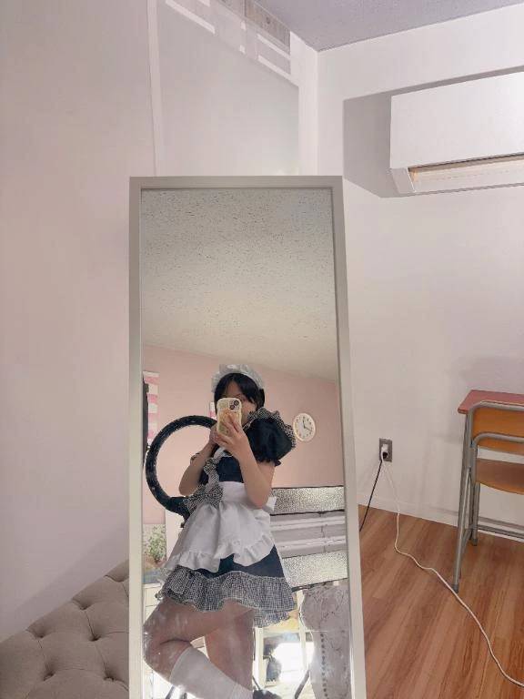 【コスプレ】鏡越しに…❤️【メイド】