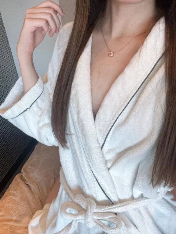 お兄さんの彼女だよ