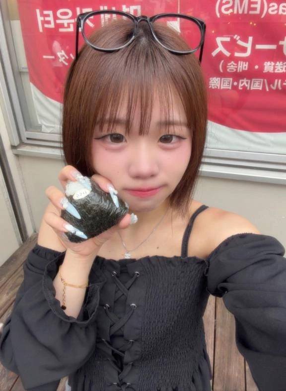 もぐもぐ🤤