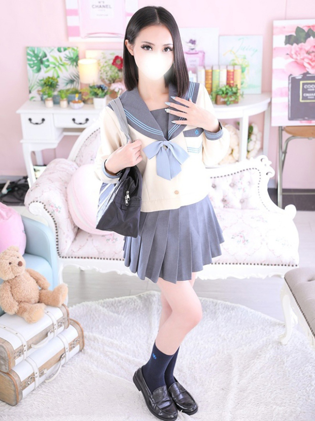 ななえ（デザインプリズム新宿）