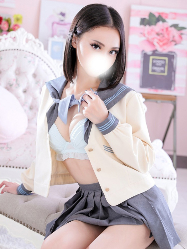 ななえ（デザインプリズム新宿）