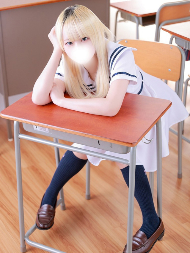 まよ（デザインプリズム新宿）