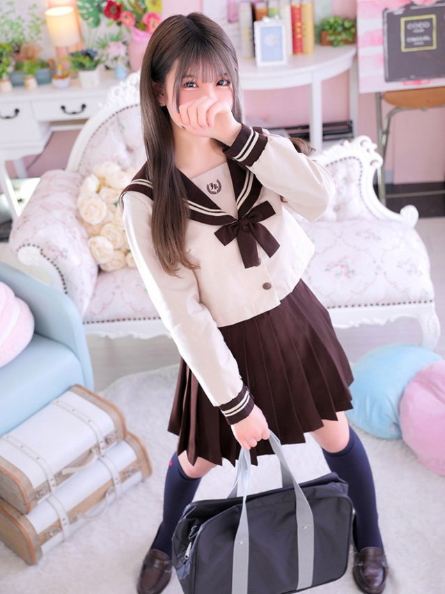 りおな（デザインプリズム新宿）