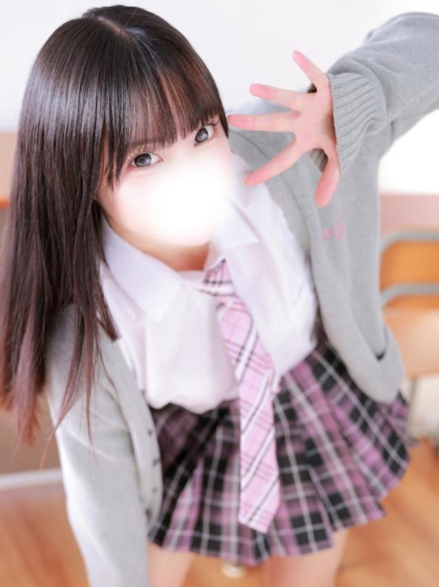 あきな（デザインプリズム新宿）